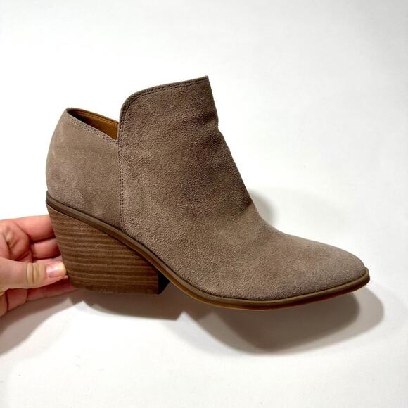 NEW Lucky Brand booties 9.5 Beige Suede - Picture 2 of 8